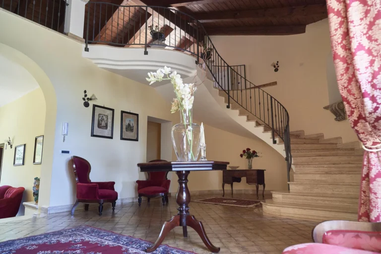 La scala dell'ingresso