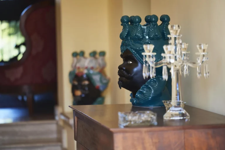 Testa di moro e candelabro